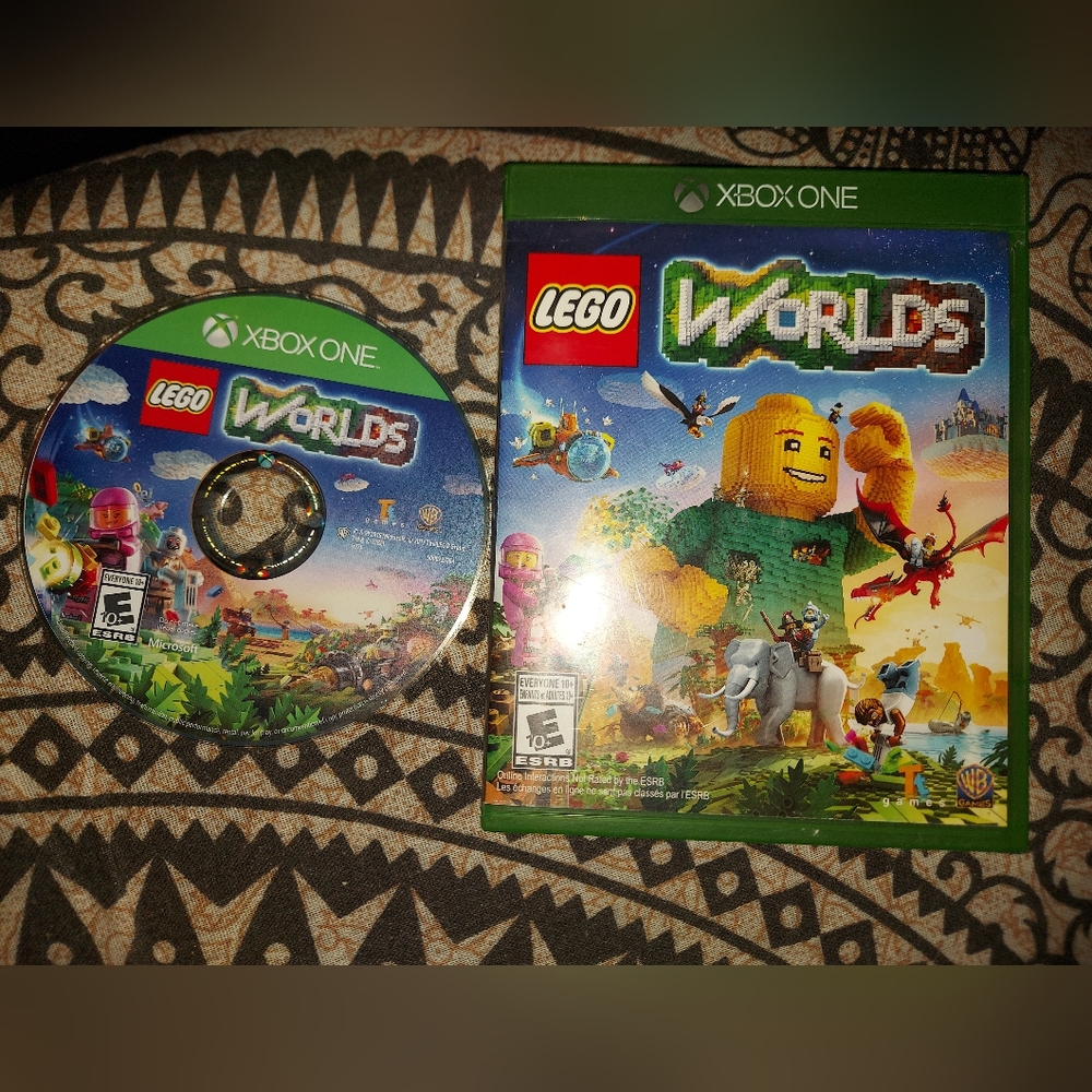 Xbox one Lego world's game complete with instructions good condition